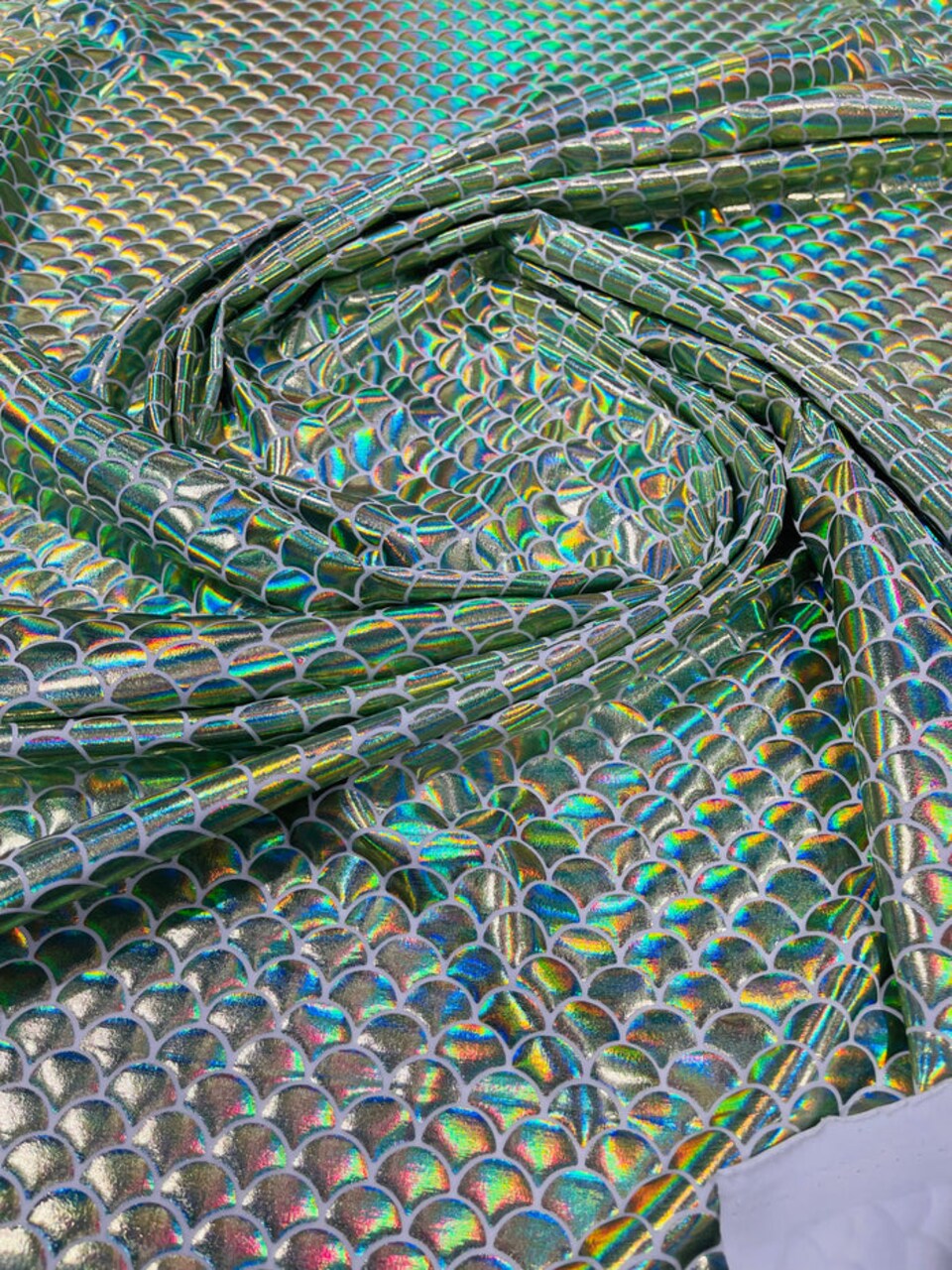 1 Yard Stretch Mermaid Fish Scale Foil Spandex Fabric Reflective Print 58-60 inches width